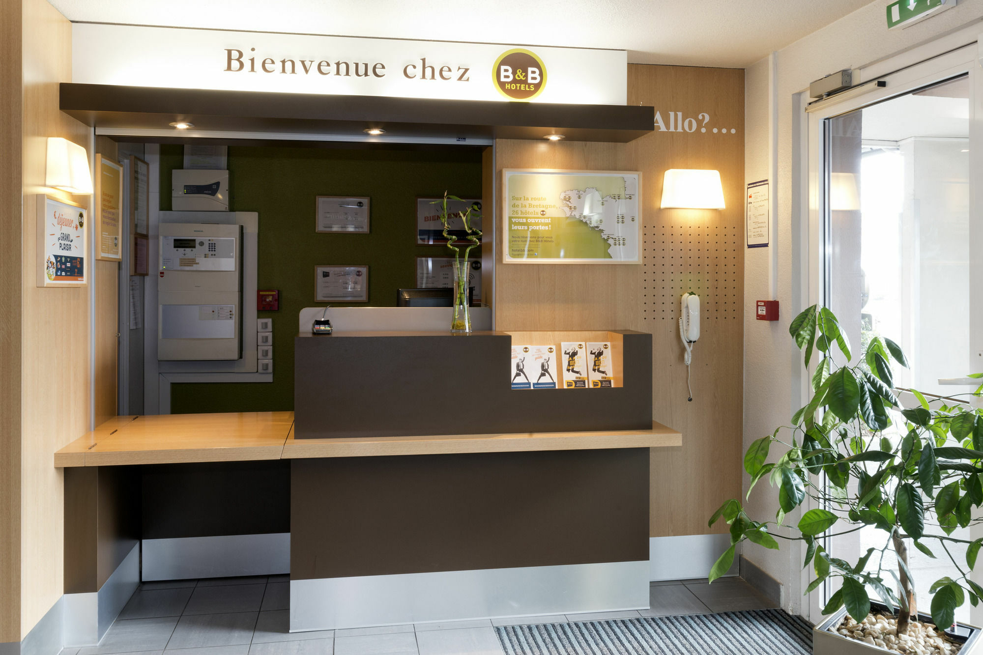 B&B Hotel Saint-Malo Centre Exteriör bild